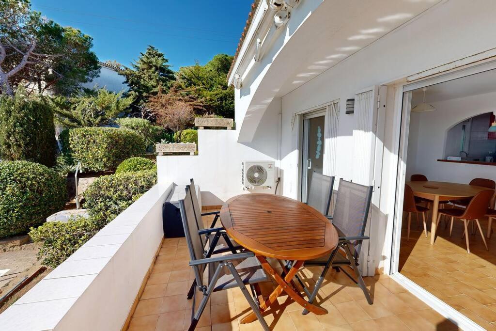 Appartement 65 M2 ,Piscine Vue Mer Roses Exterior photo
